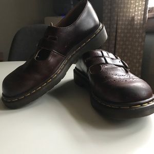 Vintage Dr. Martens Brown Mary Janes size 7